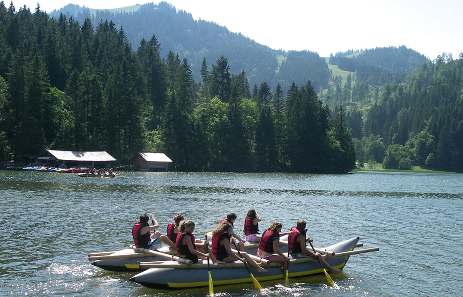 Tabara de limba germana si aventura pe lacul Spitzingsee, langa Munchen